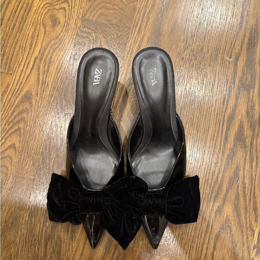 Black kitten Heels with Bow Detail